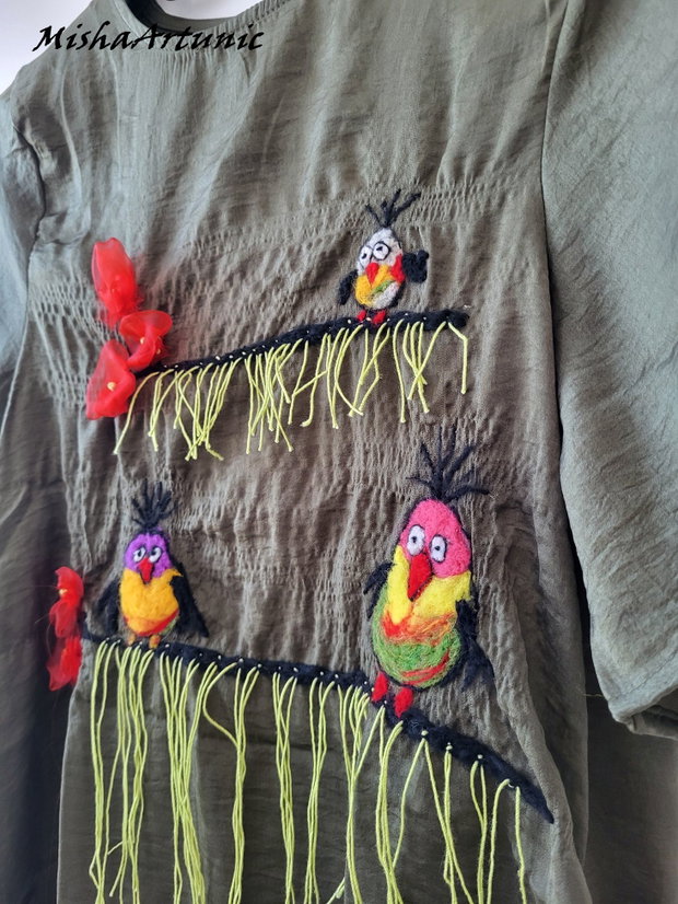 Bluza din vascoza cu pasarele impaslite