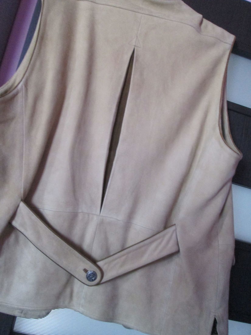 vesta eleganta barbati piele intoarsa 50/L