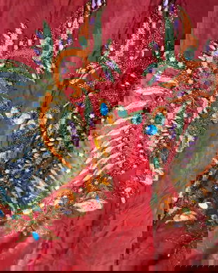 Rochie din tafta , brodata, cu strasuti