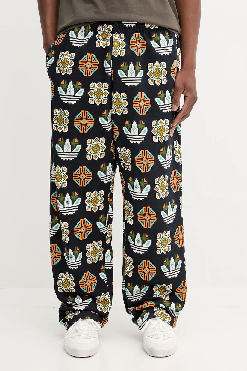 adidas Originals pantaloni de trening Graphic Lo Tp culoarea negru, cu imprimeu, JW3503