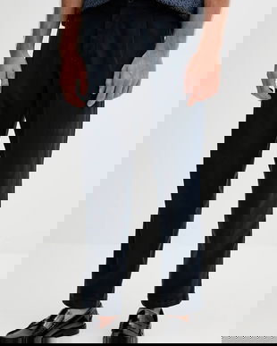 BOSS pantaloni culoarea bleumarin, mulată, 50546894