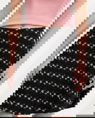 Tommy Jeans fustă culoarea negru, mini, evazați, DW0DW20981