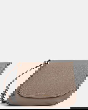 Coccinelle geantă de piele REBEKKA culoarea maro, E1.T95.15.02.01