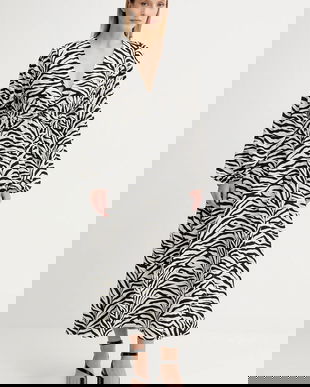 Gestuz rochie culoarea negru, maxi, evazați, 10910422