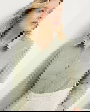 Answear Lab camasa din bumbac culoarea verde, cu guler clasic, relaxed