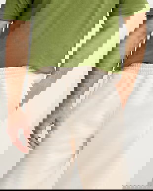 adidas Originals pantaloni scurți Essentials culoarea bej, JY6264