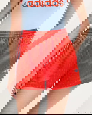 adidas Originals pantaloni scurti Shorts culoarea roșu, cu imprimeu, high waist, KD2286