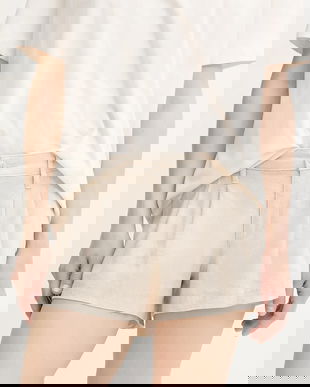 Hollister Co. pantaloni scurți din in culoarea bej, uni, high waist, KI349-5124