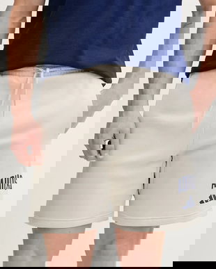 adidas pantaloni scurți Collegiate culoarea bej, JM1726