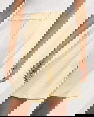 Answear Lab pantaloni scurti culoarea galben, neted, high waist