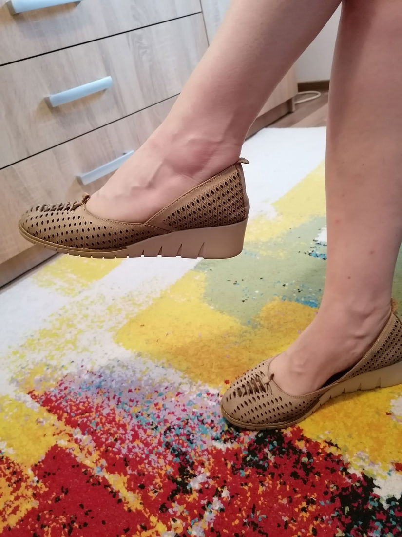 Persoana fizica ofer spre vanzare