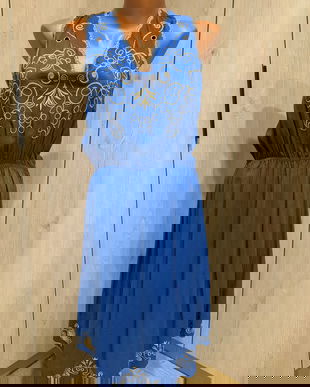 ROCHIE  VASCOZA CU BRODERIE SPARTA MARIME 42D,16 GB