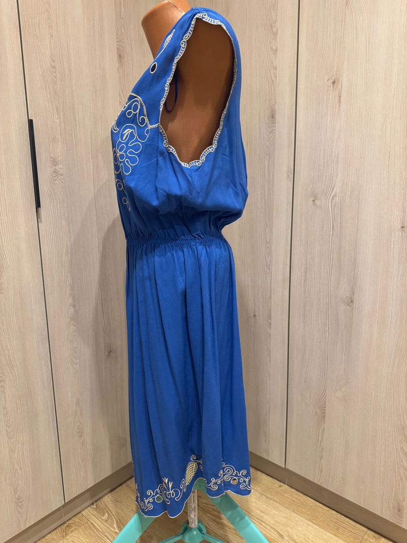 ROCHIE  VASCOZA CU BRODERIE SPARTA MARIME 42D,16 GB