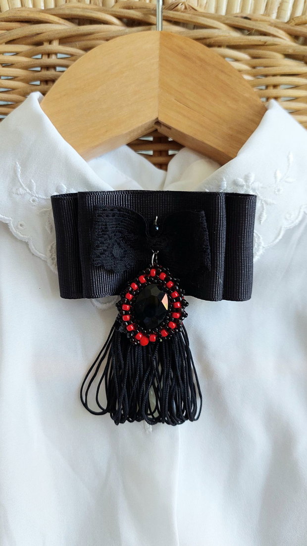 Accesoriu pt guler