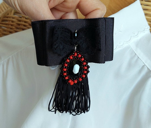Accesoriu pt guler