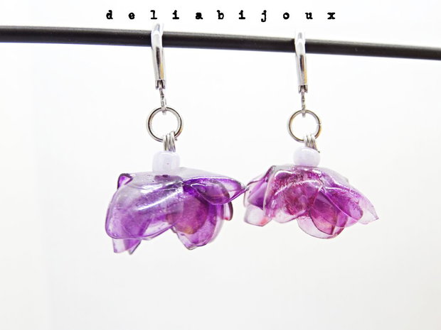 Cercei statement handmade unicat - PET-uri (plastic) reciclate - flori (cod1259)
