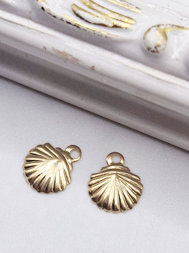 Charm scoica 7.5mm aur filat - 1 buc