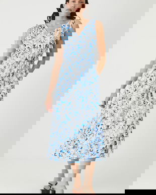 Medicine rochie culoarea alb, midi, evazati