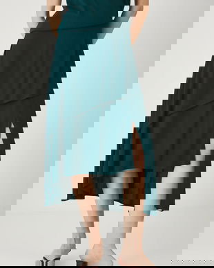 Medicine fustă culoarea verde, midi, evazați