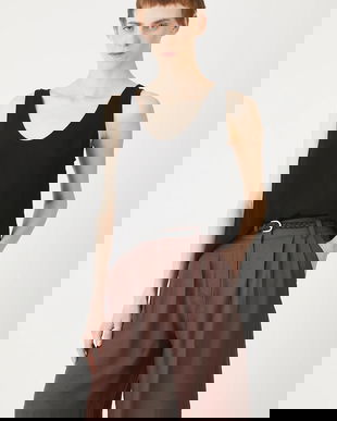 Medicine pantaloni scurți culoarea maro, uni, high waist