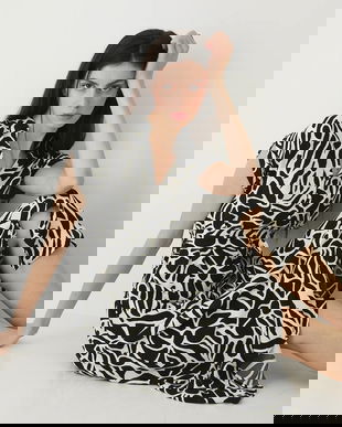 Medicine rochie culoarea negru, midi, evazați