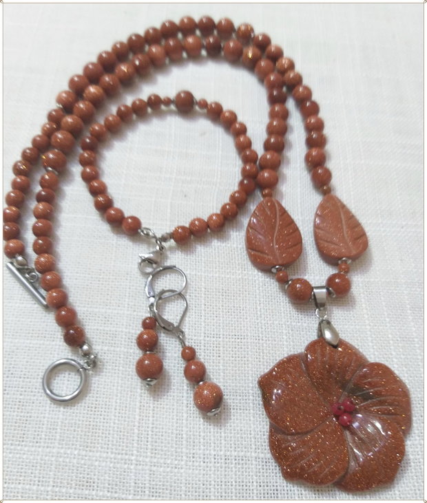 SET- GOLDSTONE