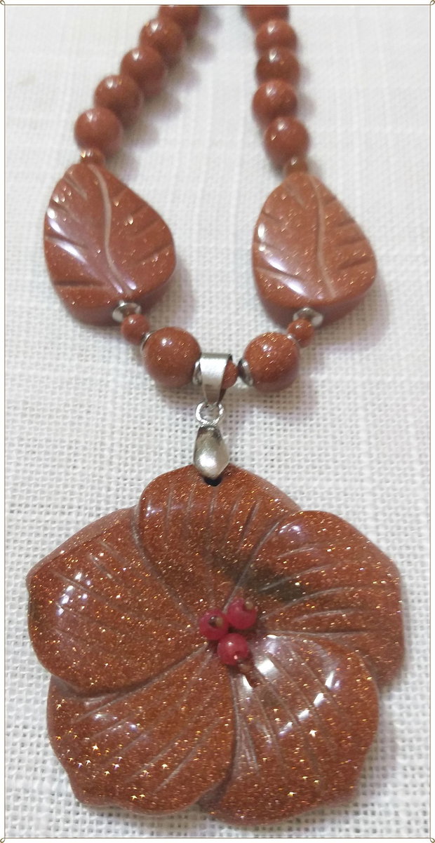 SET- GOLDSTONE