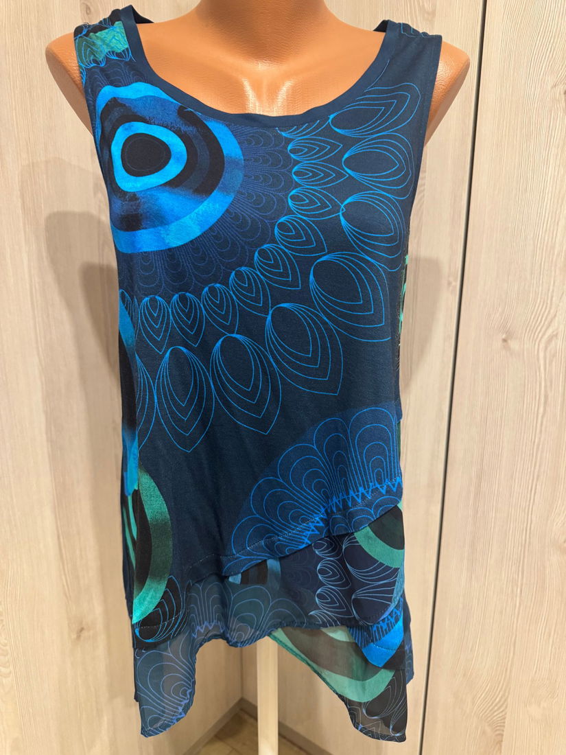 SPLENDIDA BLUZA DESIGUAL ORIGINALA,VASCOZA,MARIME M