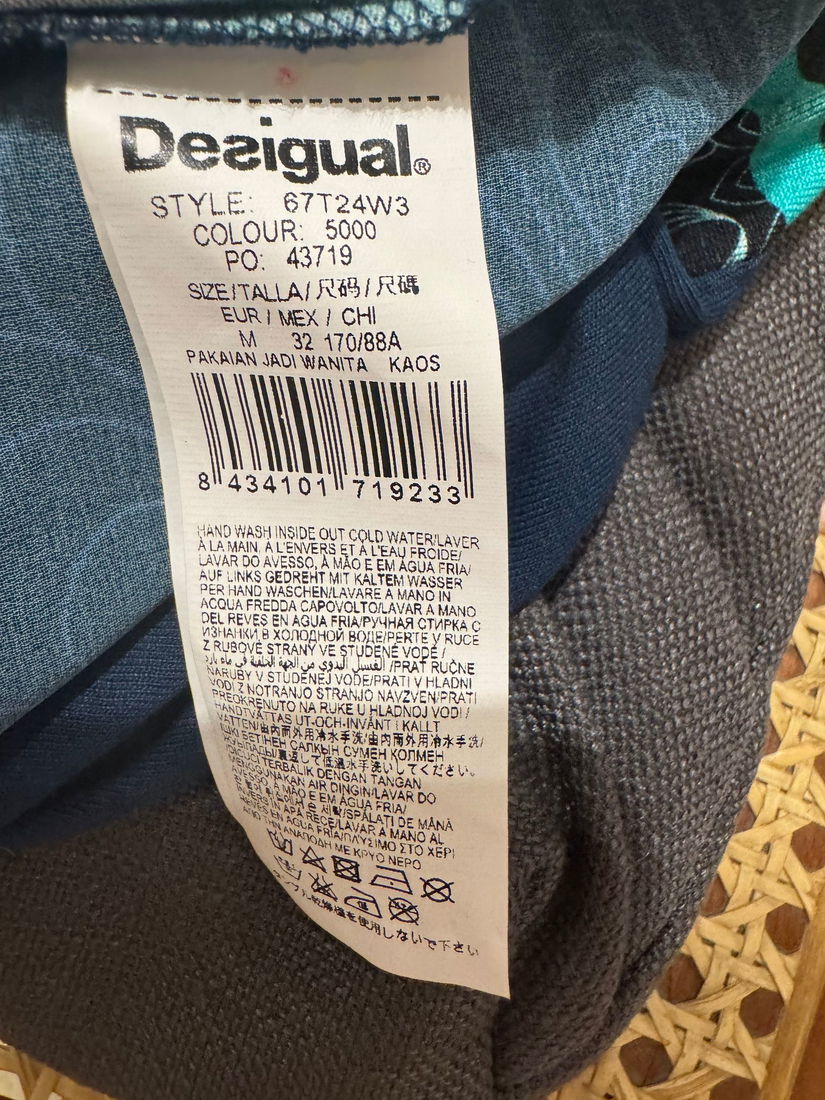 SPLENDIDA BLUZA DESIGUAL ORIGINALA,VASCOZA,MARIME M