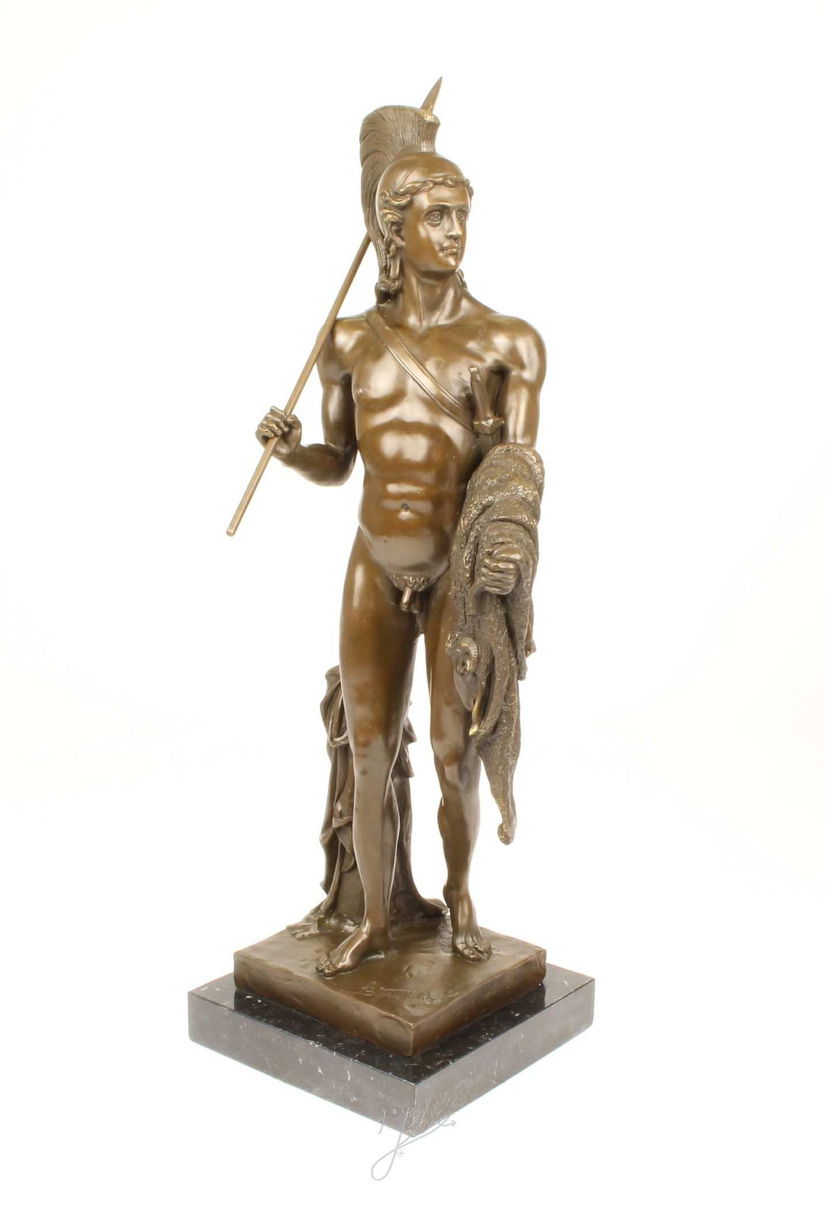 Iason cu Lana de aur-statueta din bronz pe un soclu din marmura