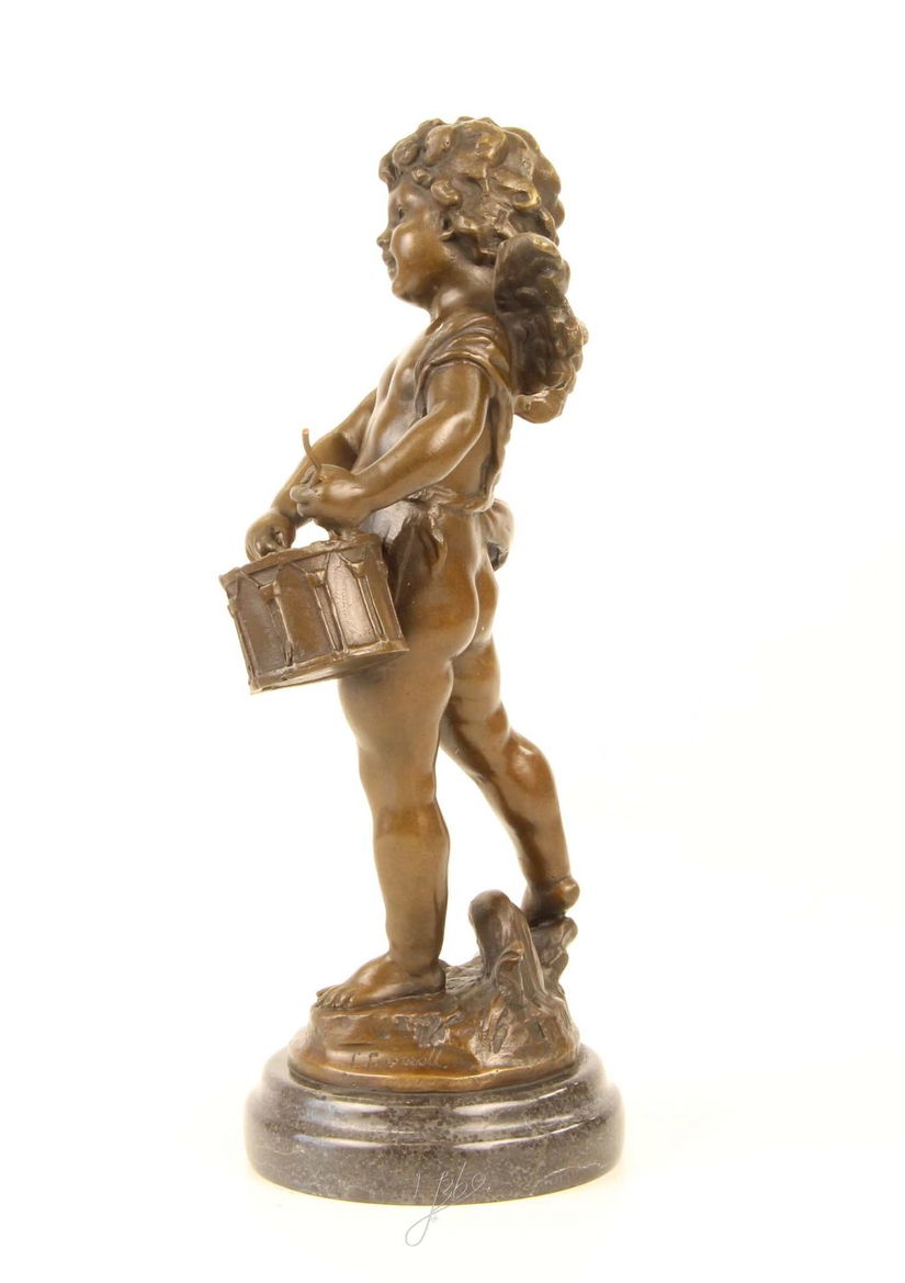 Ingeras cantand la tobe-statueta din bronz pe un soclu din marmura