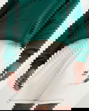 adidas Originals pantaloni scurți Essentials culoarea bej, KA8541