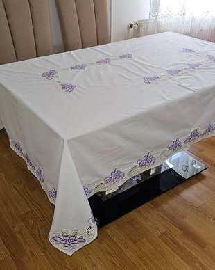 Fata de masa broderie sparta