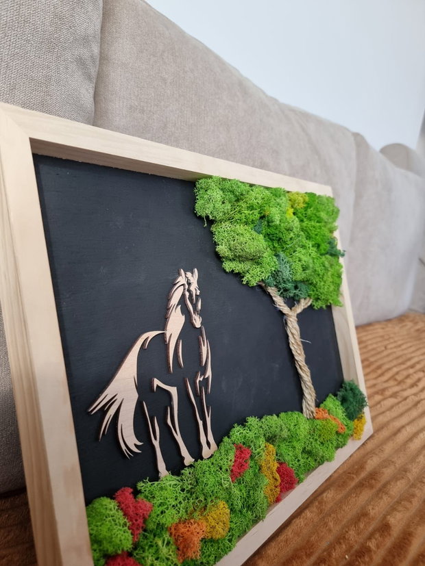Ramă Foto Copacul cu Cal Decor cu Licheni Naturali, 42.5X32.5 cm