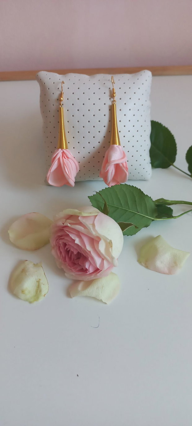 Cercei hand made Rosebud