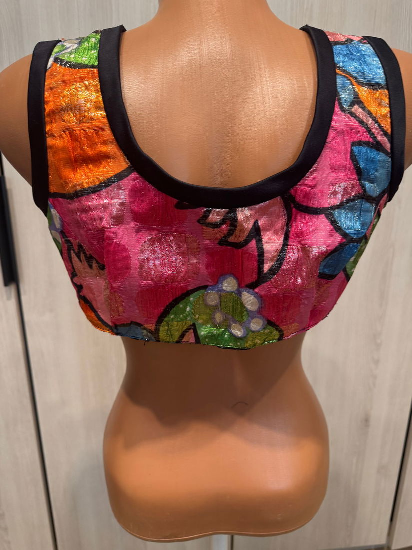 FUSTA ELEGANTA SI BOLERO DE GALA DIN LAME BROCART SI CAPTUSEALA DIN MATASE