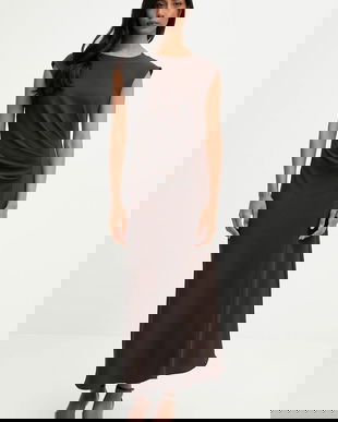 Answear.LAB rochie culoarea maro, maxi, evazati