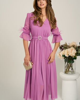 Rochie DY Fashion midi lila din voal in clos cu pene la maneci si accesoriu in talie