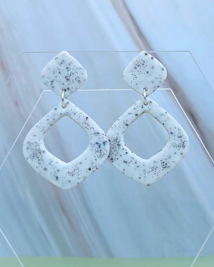 Cercei din lut polimeric IVORY CRYSTALS #C0175