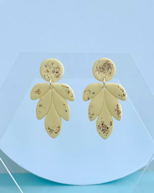 Cercei din lut polimeric GOLDEN PETALS #C0184
