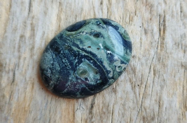 Cabochon kambaba jasper, 40x30x8.5 mm