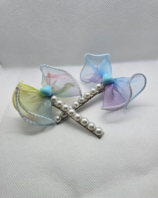 Clamă de păr handmade cu fundiță pastel și perle