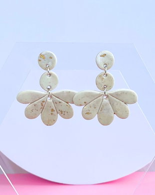 Cercei din lut polimeric IVORY BLOOM #C0192