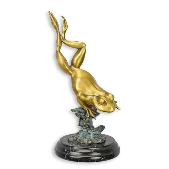 Broasca sarind-statueta din bronz cu un soclu din marmura