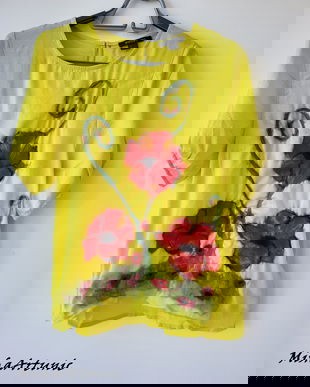 Bluza cu maci rosii impasliti