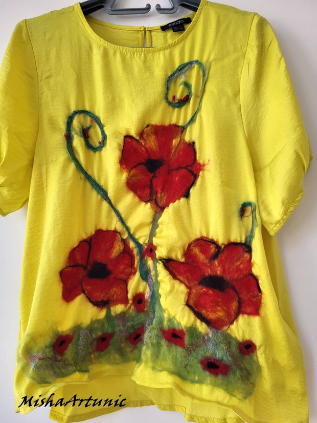 Bluza cu maci rosii impasliti