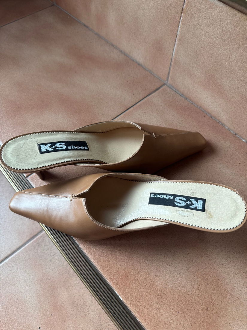 SABOTI PIELE NATURALA K S SHOES MARIME 4 1/2 INTERIOR 23,5 CM