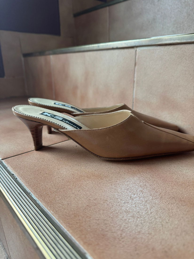 SABOTI PIELE NATURALA K S SHOES MARIME 4 1/2 INTERIOR 23,5 CM