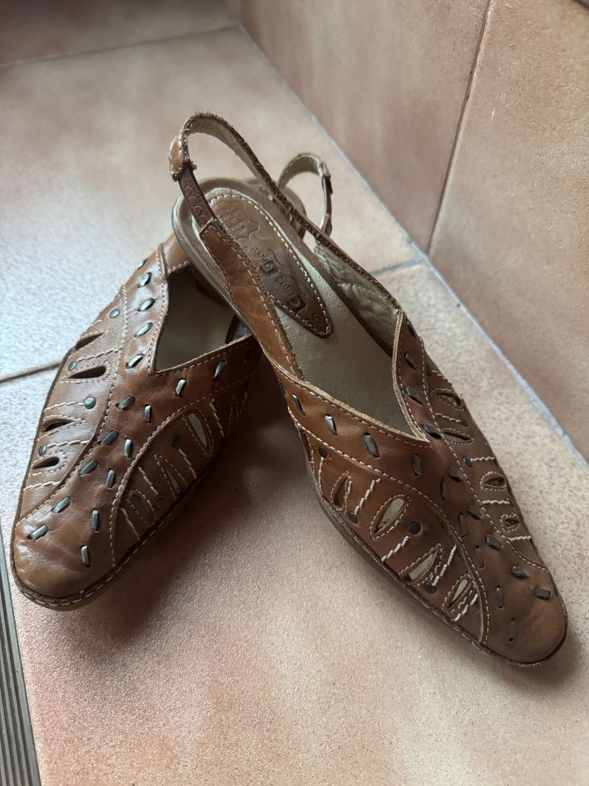SANDALE CAPUL FLEX PIELE NATURALA MARIME 36 ITALIA