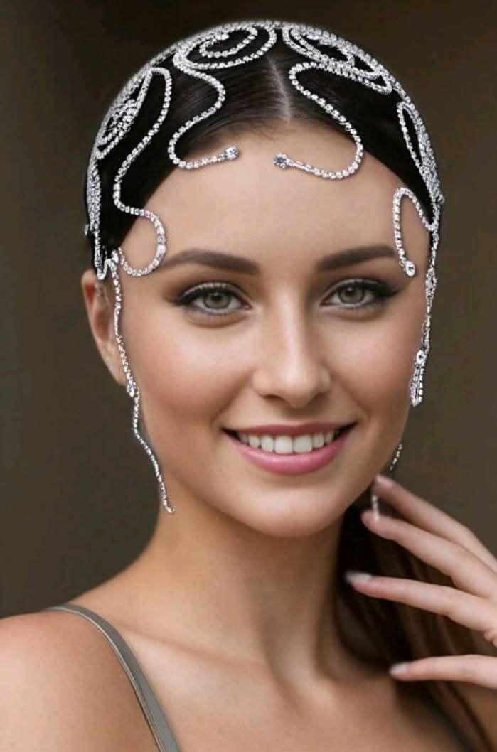 Accesoriu cap din strasuri